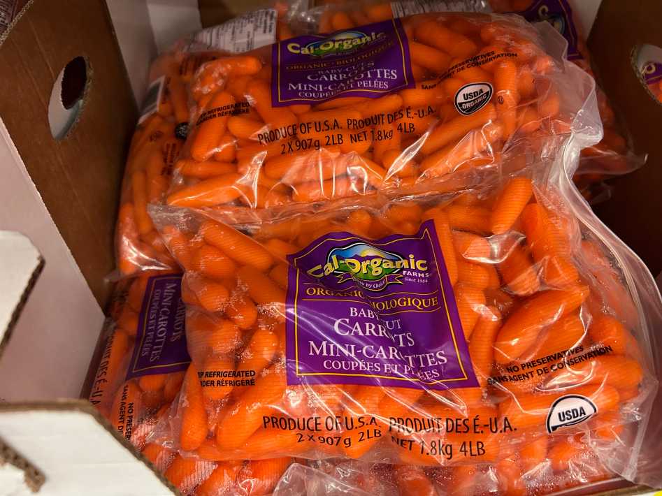 ORGANIC PEELED CARROTS PRODUCT OF USA